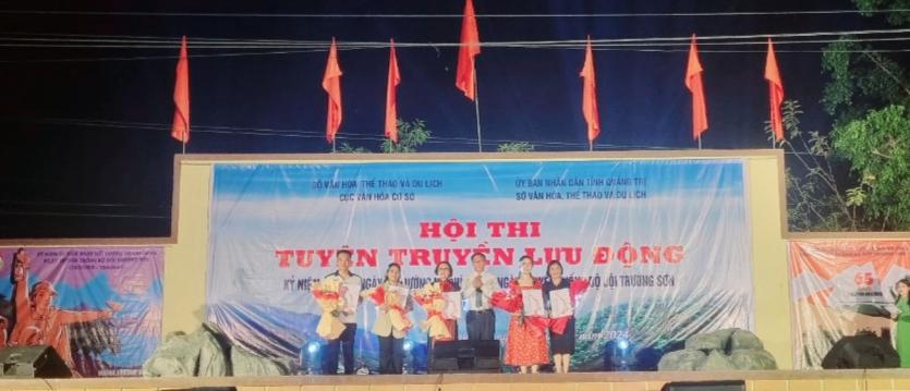 Hội thi tuyên truyền lưu động kỷ niệm 65 năm Ngày mở đường Hồ Chí Minh - Ngày truyền thống Bộ đội...